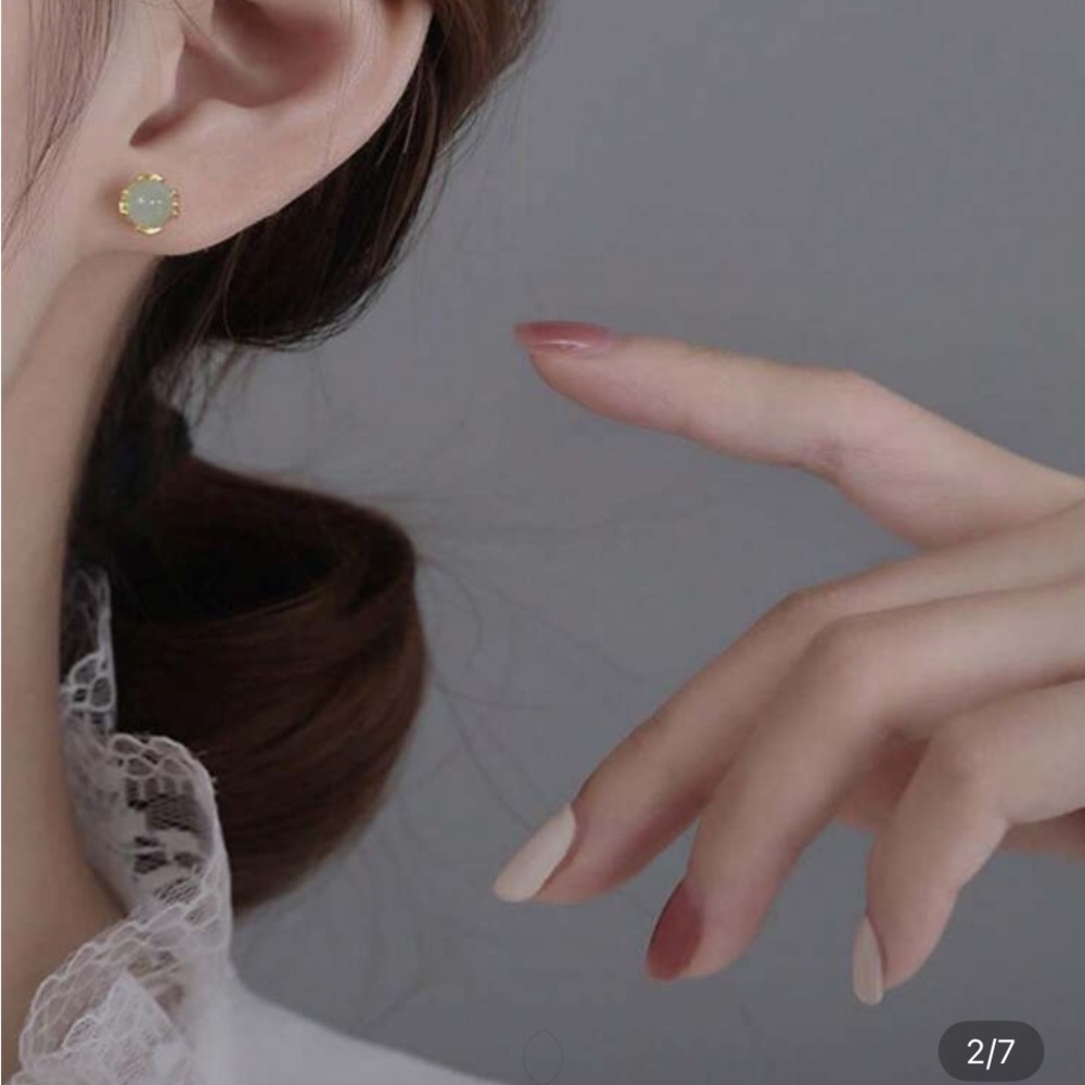 Elegant Gold and Green Stud Earrings